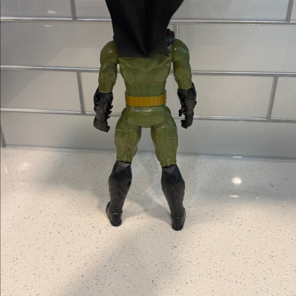 Batman Action Figure - Picture 5 of 8
